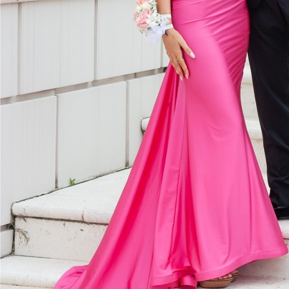 JESSICA ANGEL COLLECTION style # 2375 $575 originally, size XSMALL (2-4) - Picture 8 of 13